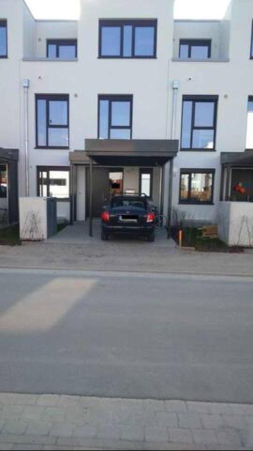 Privat Zimmer Richtung Messe Hannover Bagian luar foto