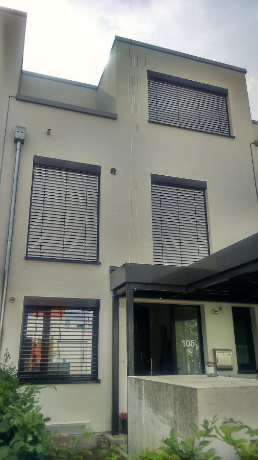 Privat Zimmer Richtung Messe Hannover Bagian luar foto
